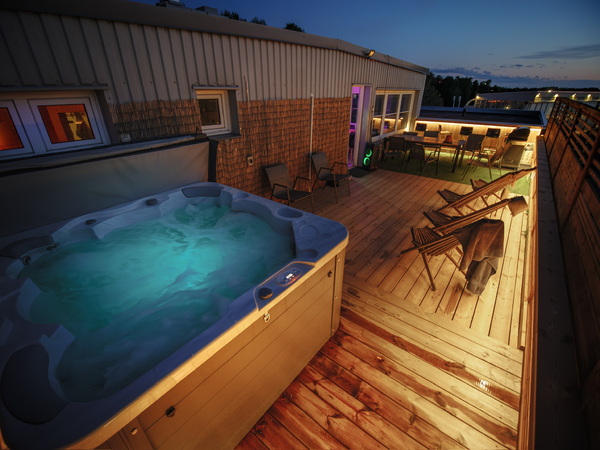 Helsingin saunatilat Oy: UARC Events Sauna & Rooftop Tattis Kuva 4